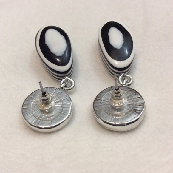 Chico's Black and White Drop Earrings - Picture 5 of 11